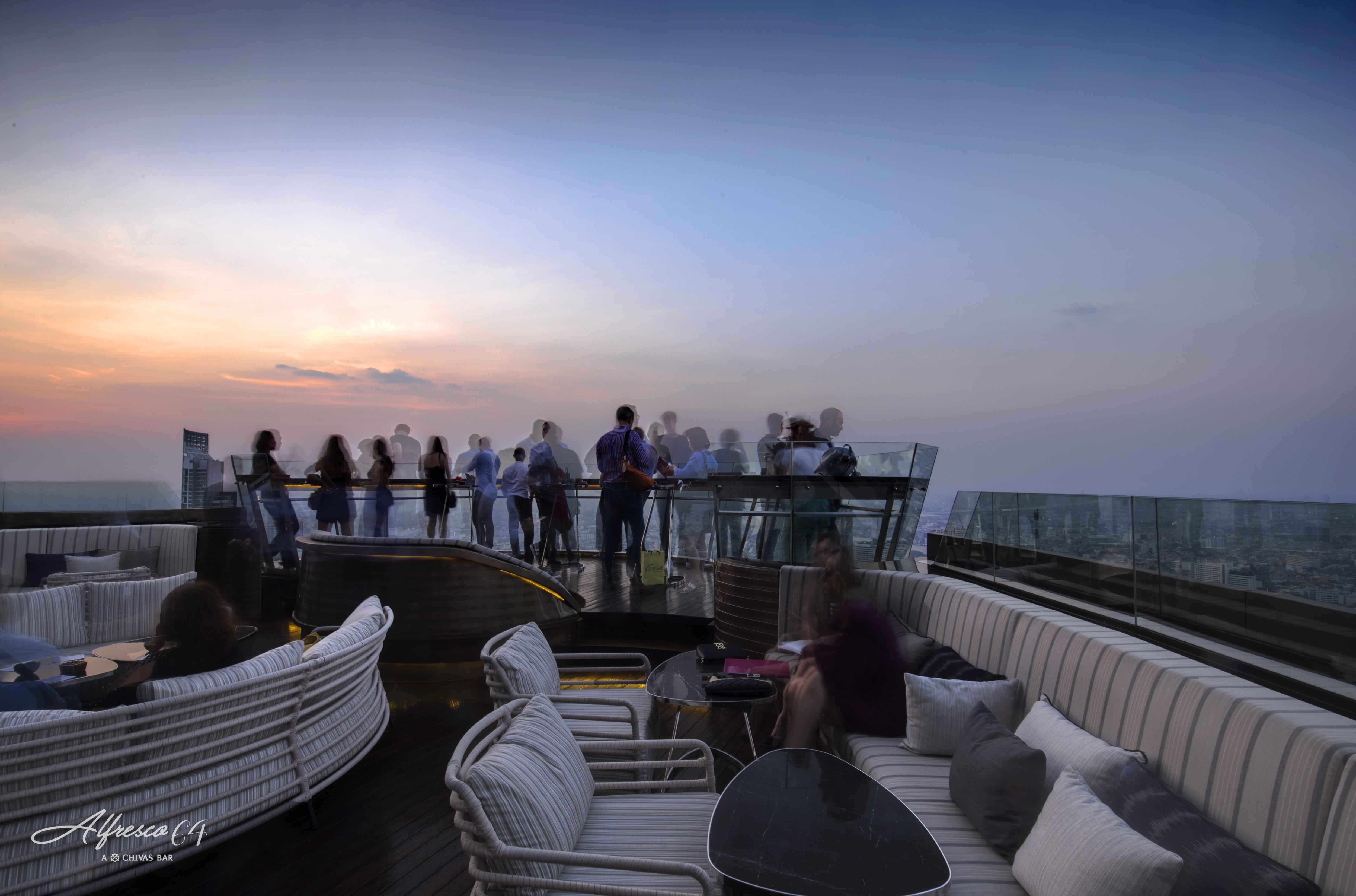 Tower Club At Lebua Hotel Bangkok Exterior photo Sky Bar